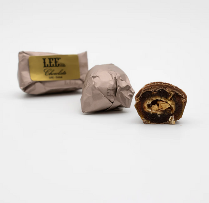 Lee Schokolade mit Datteln und Mandel